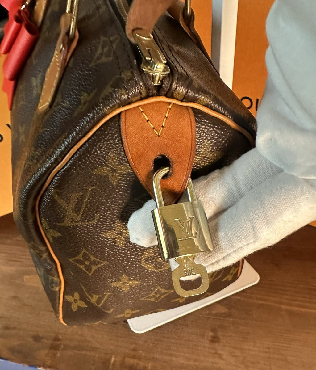 Authentic Louis Vuitton Speedy Monogram 25