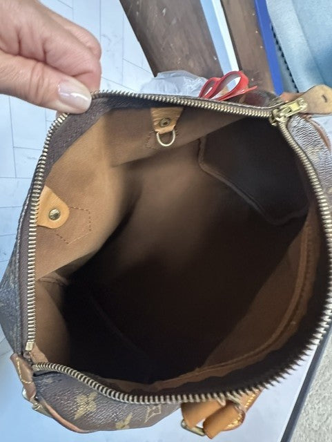 Authentic Louis Vuitton Monogram Speedy 30