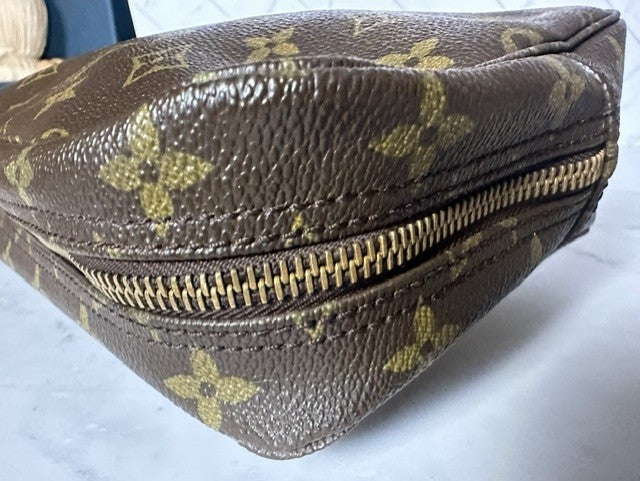 Louis Vuitton Monogram Trousse Toilette 23