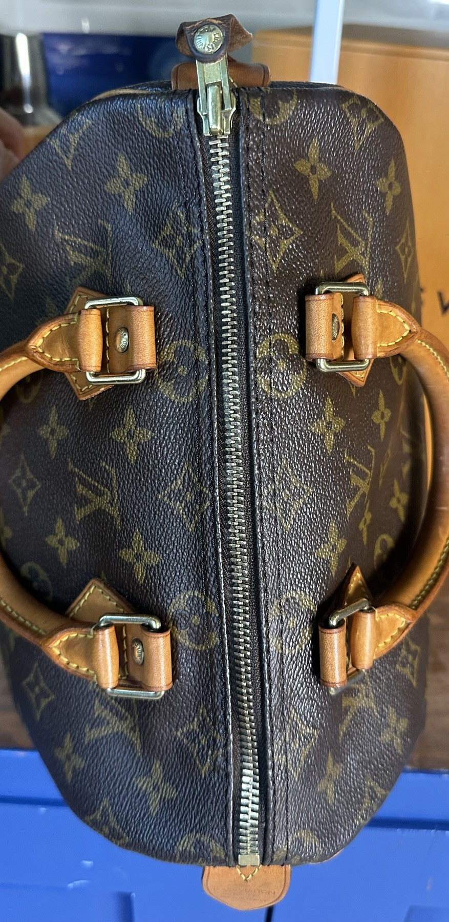 Authentic Louis Vuitton Speedy Monogram 25