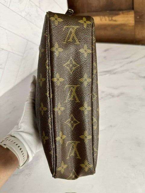 Louis Vuitton Monogram Trousse Toilette 23