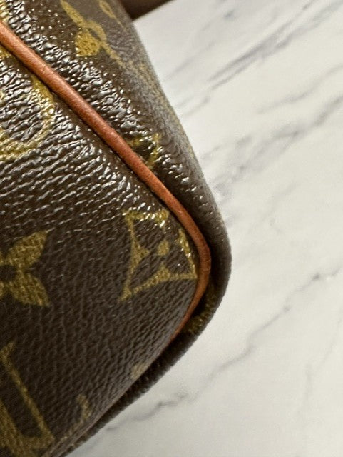 Authentic Louis Vuitton Monogram Speedy 30