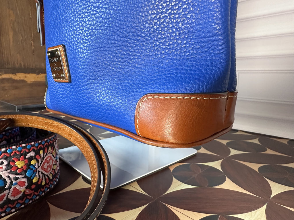 Dooney & Bourke Pebble Grain Zip Crossbody