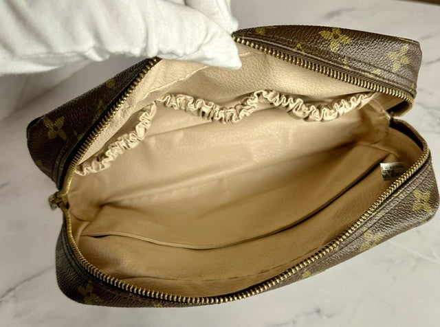 Louis Vuitton Monogram Trousse Toilette 23
