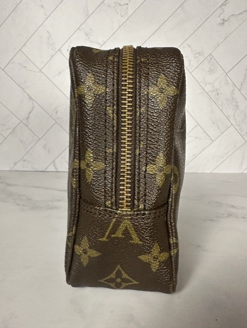 Louis Vuitton Monogram Trousse Toilette 23