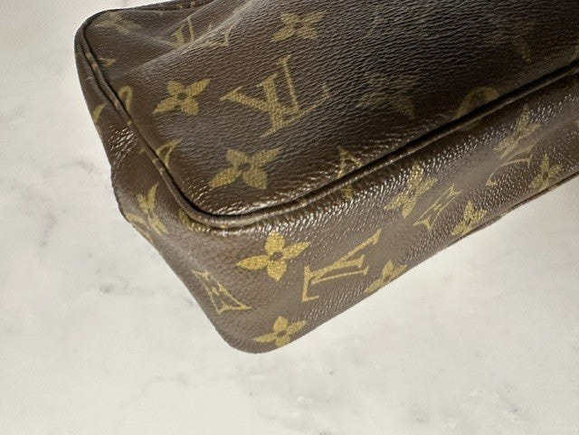 Louis Vuitton Monogram Trousse Toilette 23