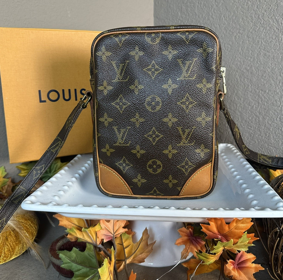 Authentic Vintage Louis Vuitton Amazone Monogram MM Crossbody Bag