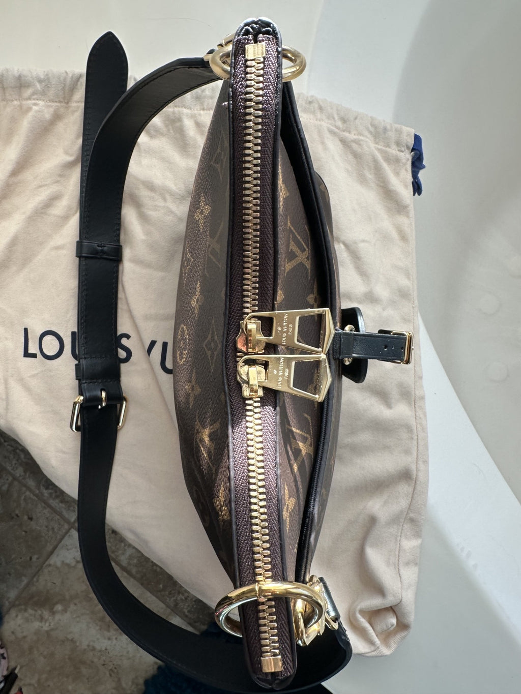 Authentic Louis Vuitton Odeon PM Noir