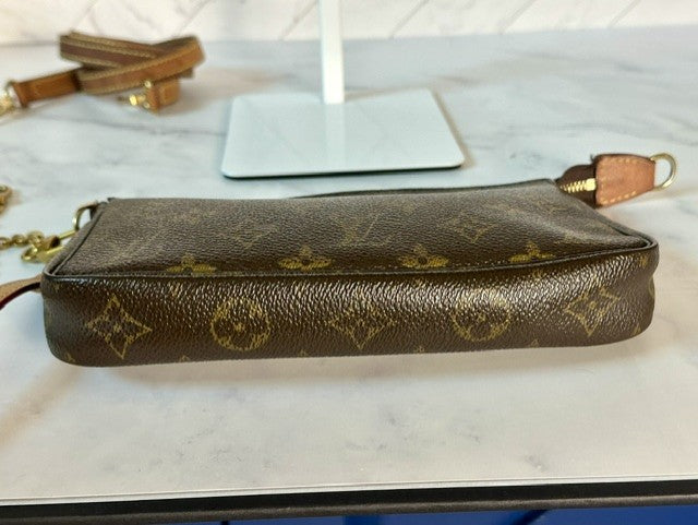 Louis Vuitton Pochette Accessoires Monogram Bag Vintage