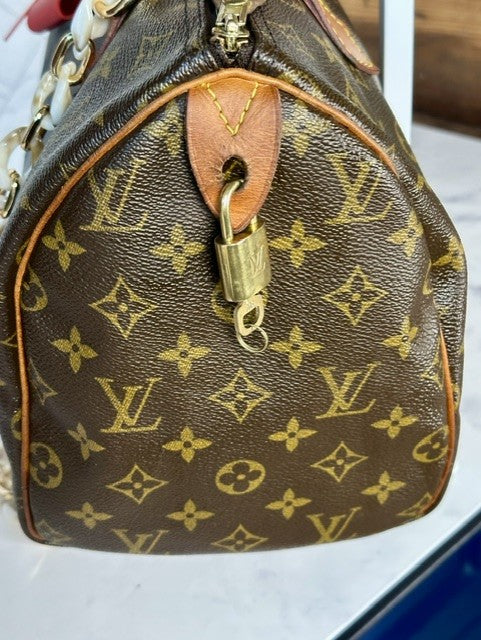 Authentic Louis Vuitton Monogram Speedy 30