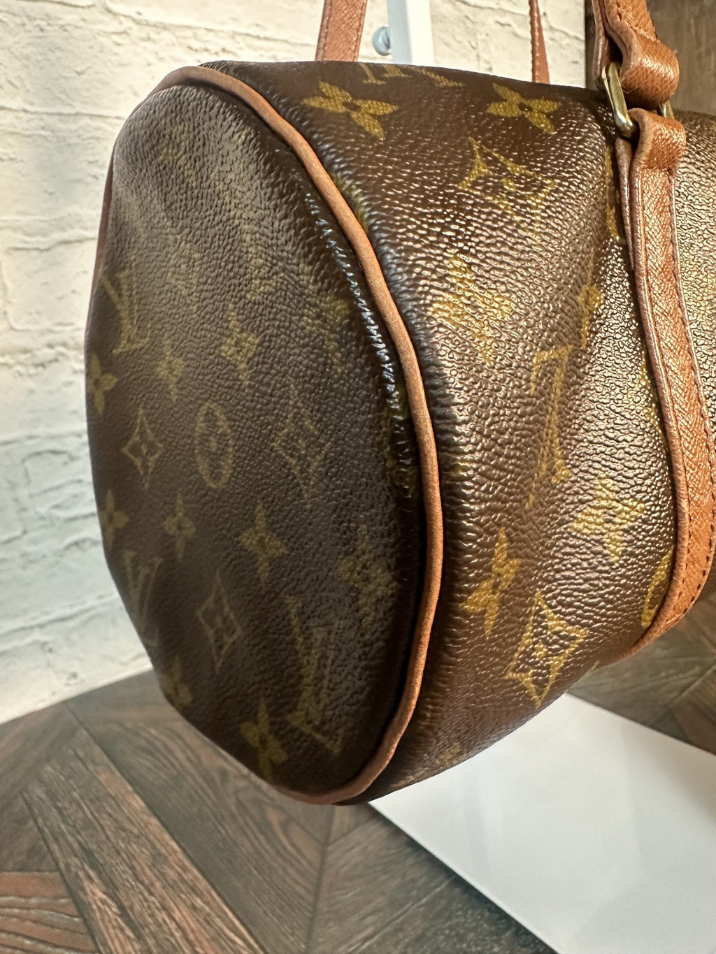 Authentic Louis Vuitton Monogram Papillon 30 with matching Pouch