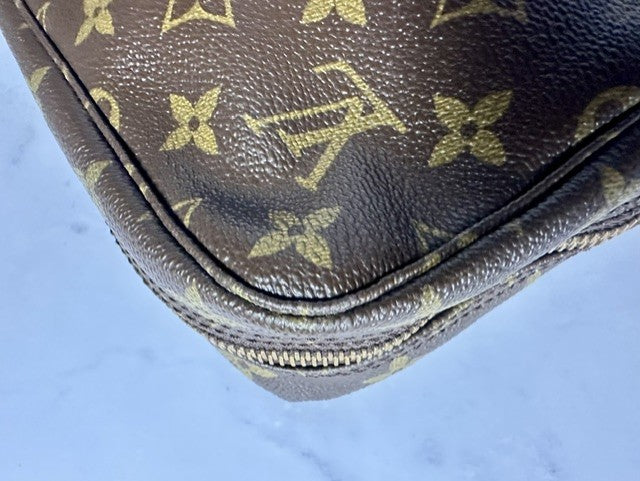 Louis Vuitton Monogram Trousse Toilette 23