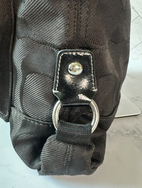 Vintage Y2K Coach Kyra Signature File Crossbody/ Shoulder Bag
