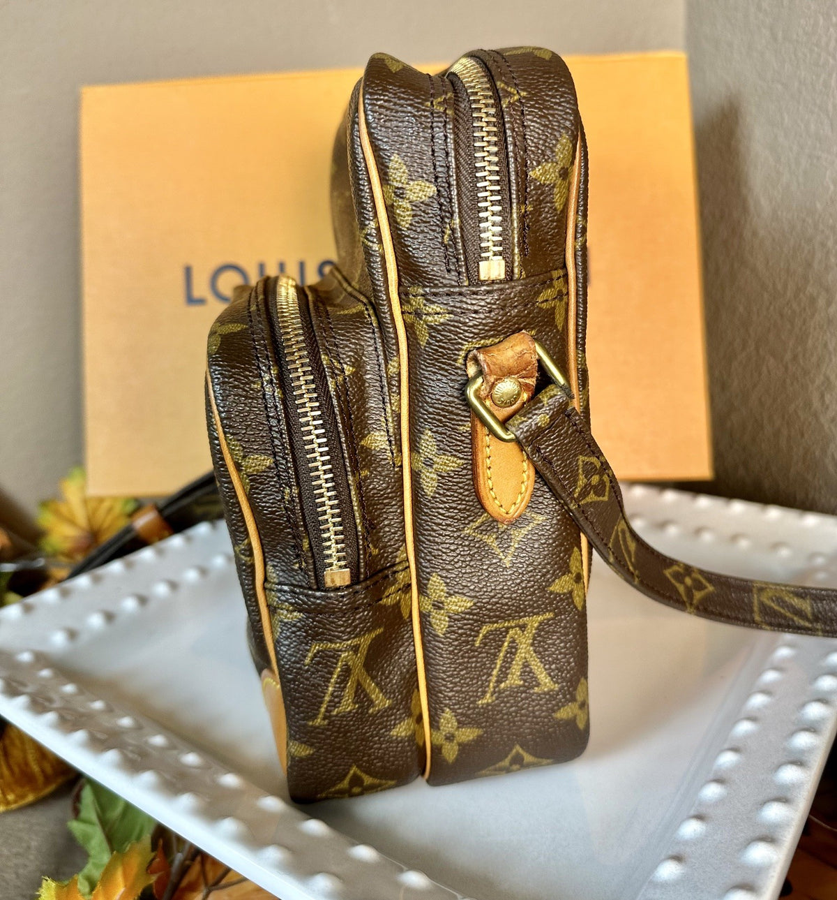 Authentic Vintage Louis Vuitton Amazone Monogram MM Crossbody Bag