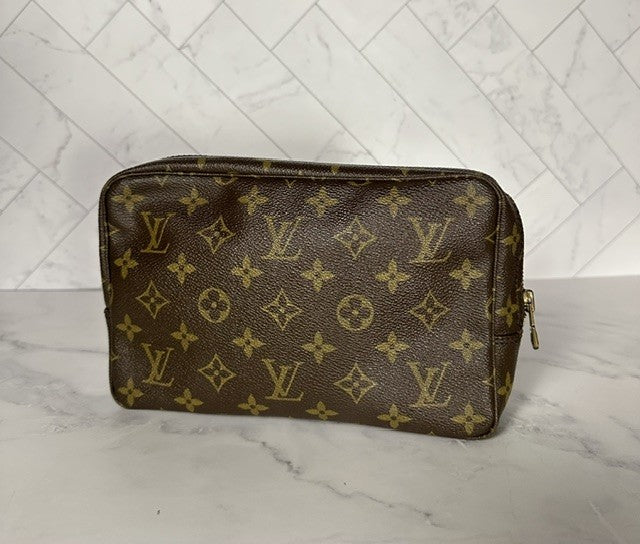 Louis Vuitton Monogram Trousse Toilette 23