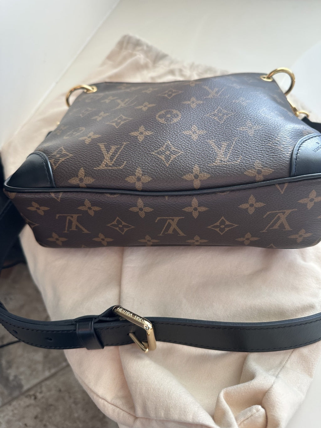 Authentic Louis Vuitton Odeon PM Noir