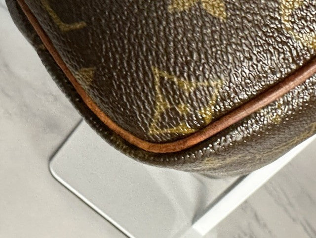 Authentic Louis Vuitton Monogram Speedy 30