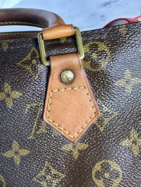 Authentic Louis Vuitton Monogram Speedy 30